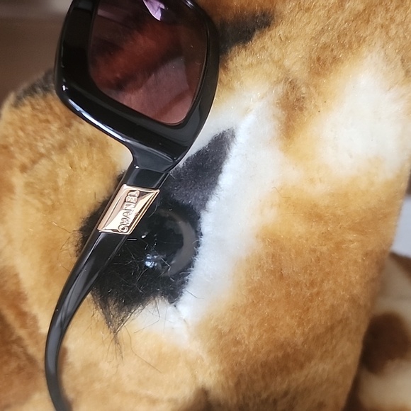 Chanel vintage sunglasses ๐ - Picture 3 of 8